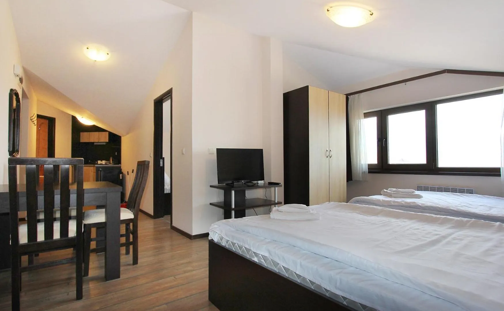 Alpine Lodge Bansko Apartments